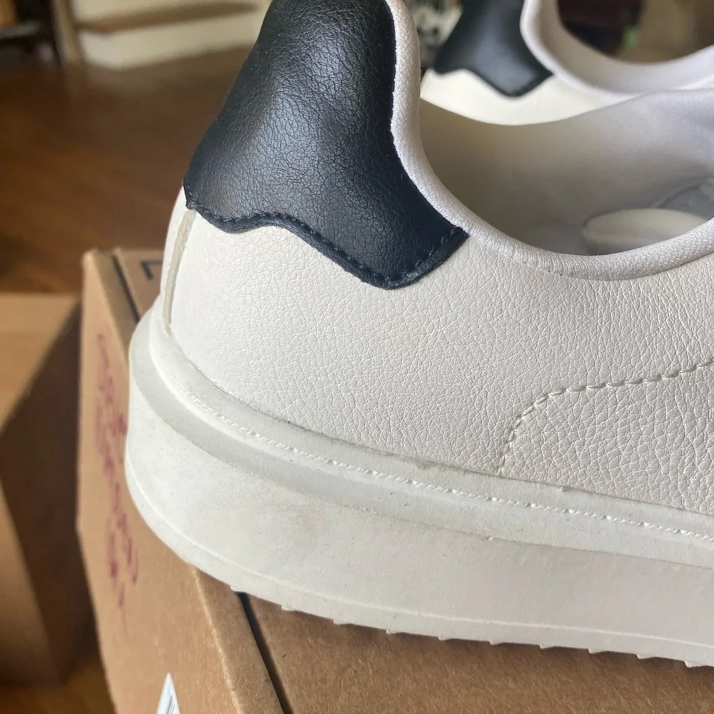 Steve Madden Charlie Platform Sneaker - Picture 9 of 9